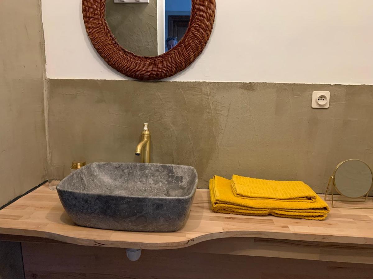 Chambres Et Table D'Hotes Au Brabo 모르무아롱 외부 사진