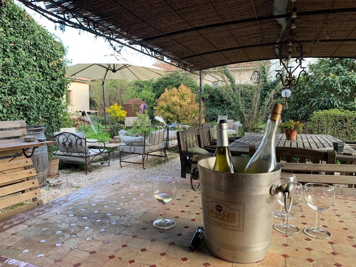 Chambres Et Table D'Hotes Au Brabo 모르무아롱 외부 사진