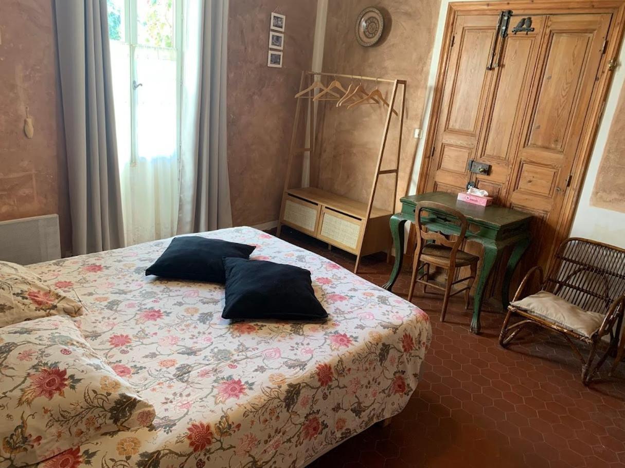 Chambres Et Table D'Hotes Au Brabo 모르무아롱 외부 사진